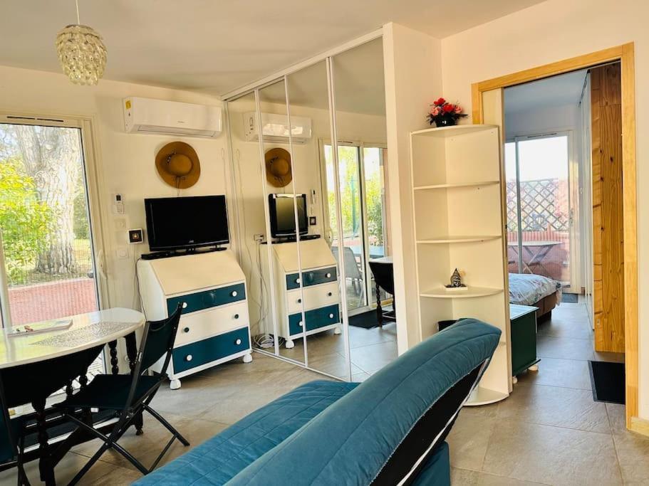 Moderne Mini Maison Lézignan-Corbières 外观 照片