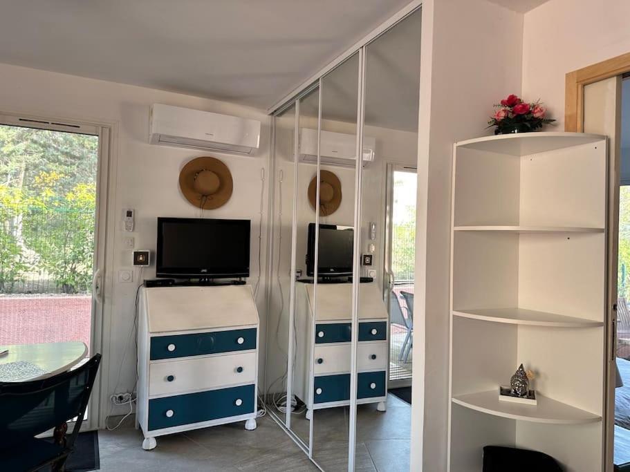 Moderne Mini Maison Lézignan-Corbières 外观 照片